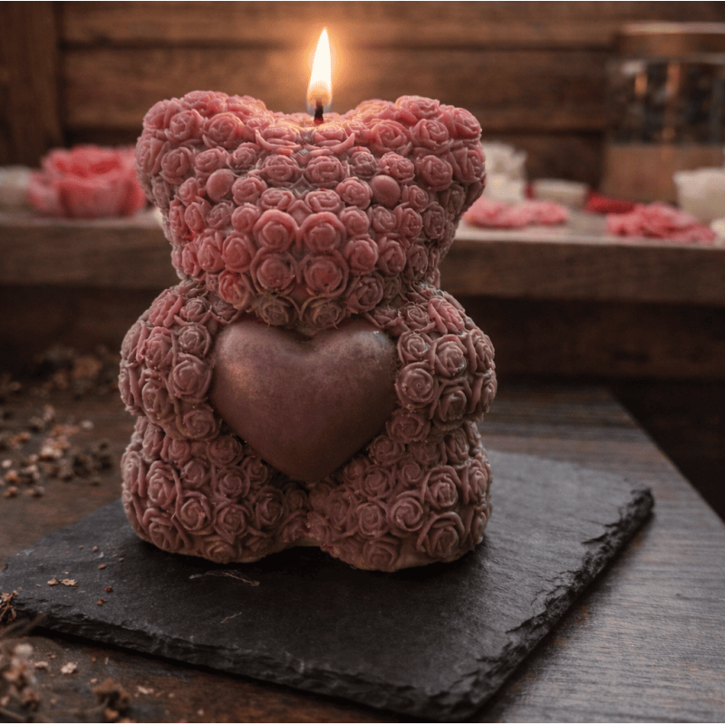 XXL Rosenbär Kerze mit Herz aus Sojawachs | Geschenkidee